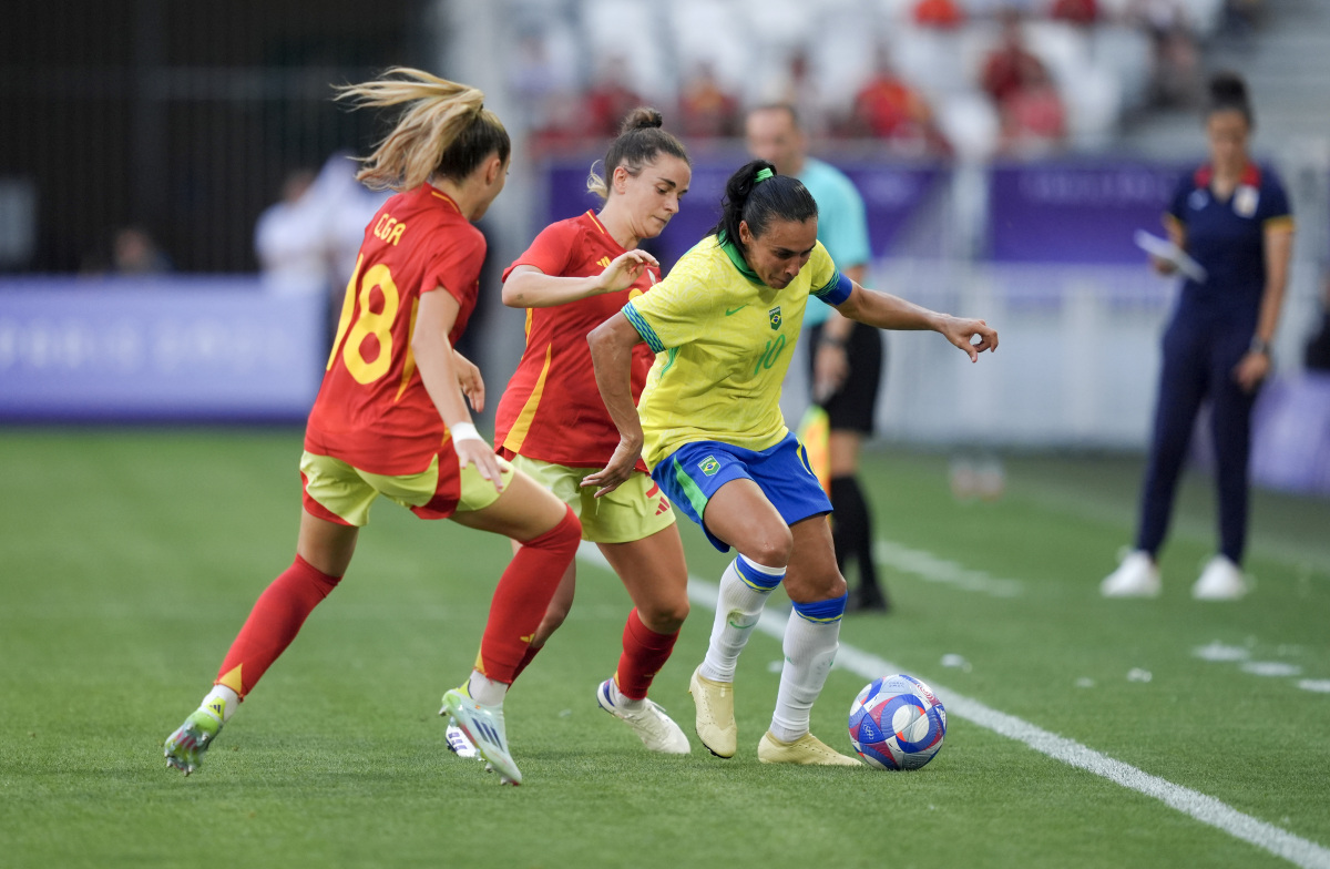国际足球比赛中女子团队打出精彩表现 国际足球比赛中女子团队打出精彩表现