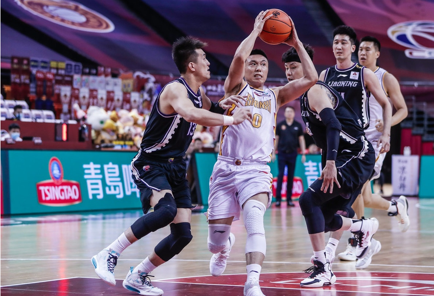 甘肃男篮击败河北队，豪取连胜