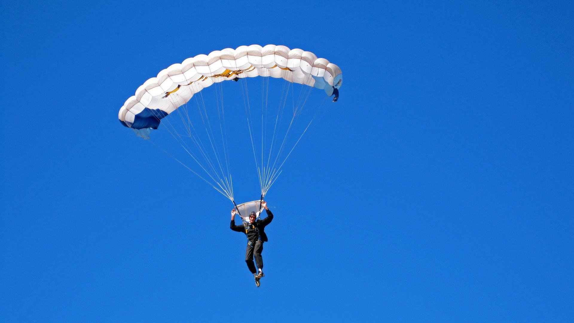 橙衣风暴席卷安联，福登闪耀下的荷兰式完胜启示录